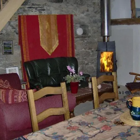 Luzenac, 4 Pieces, 7 Personnes - Fr-1-419-27 *